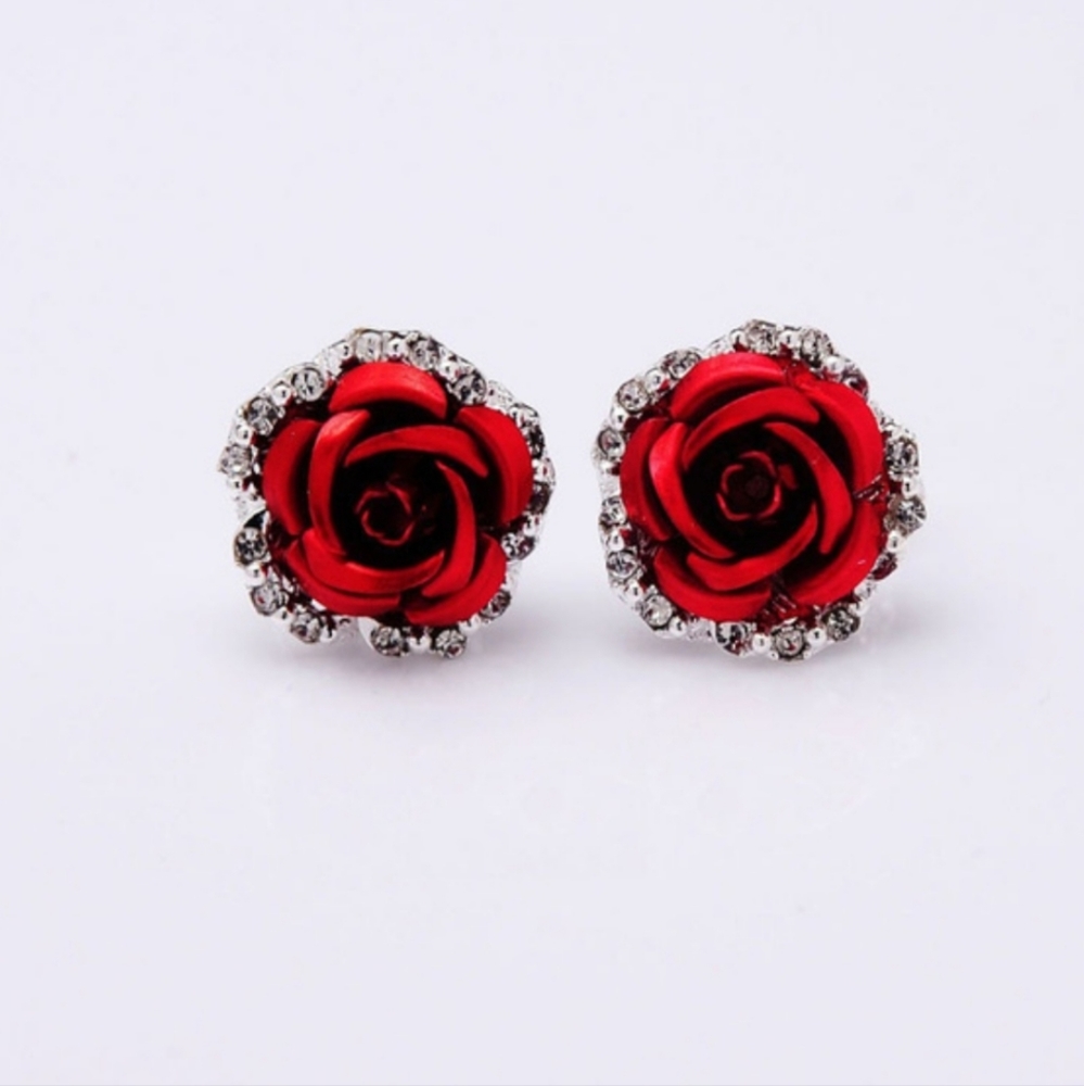 🌹🌹HOST PICK🌹🌹BREATHTAKING!!  Red Rose earrings in SILVER 🌹🌹 - Picture 2 of 16